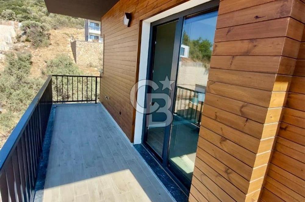 Kıyıkışlacık Zeytinlikuyu'da deniz manz.4+1 müstakil villa