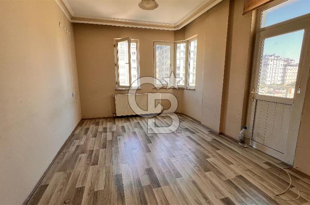 TRAMVAYA CEPHE KİRALIK DAİRE