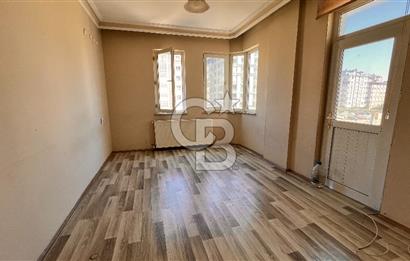 TRAMVAYA CEPHE KİRALIK DAİRE
