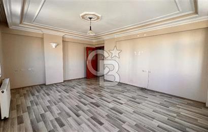 TRAMVAYA CEPHE KİRALIK DAİRE
