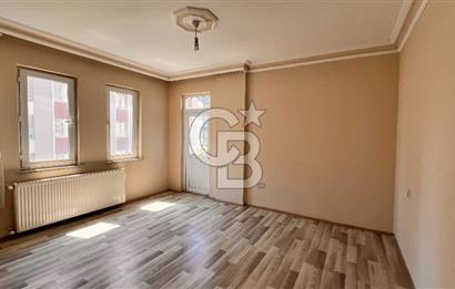 TRAMVAYA CEPHE KİRALIK DAİRE