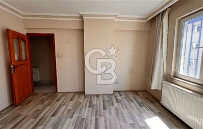 TRAMVAYA CEPHE KİRALIK DAİRE