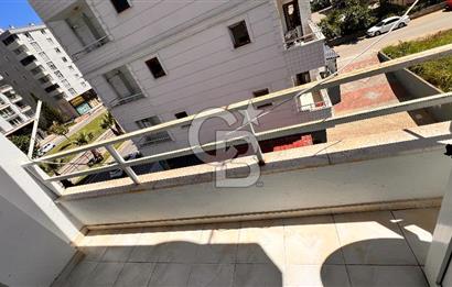 TRAMVAYA CEPHE KİRALIK DAİRE