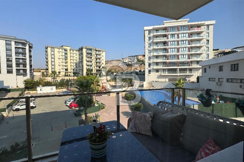 VİZYON 35 SİTESİNDE HAVUZ CEPHELİ 3+1 SATILIK DAİRE