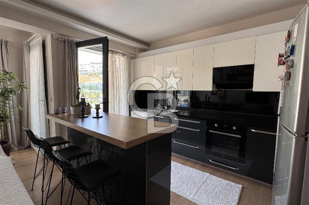VİZYON 35 SİTESİNDE HAVUZ CEPHELİ 3+1 SATILIK DAİRE