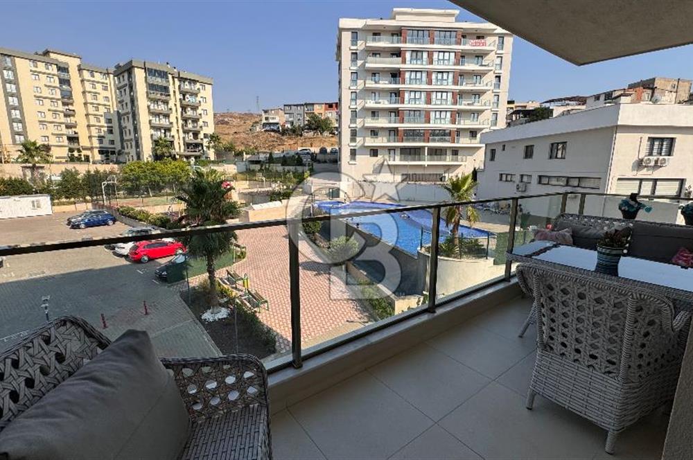 VİZYON 35 SİTESİNDE HAVUZ CEPHELİ 3+1 SATILIK DAİRE