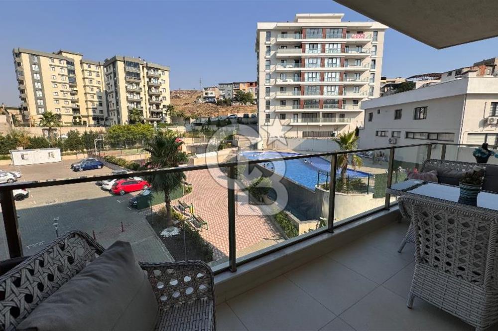 VİZYON 35 SİTESİNDE HAVUZ CEPHELİ 3+1 SATILIK DAİRE