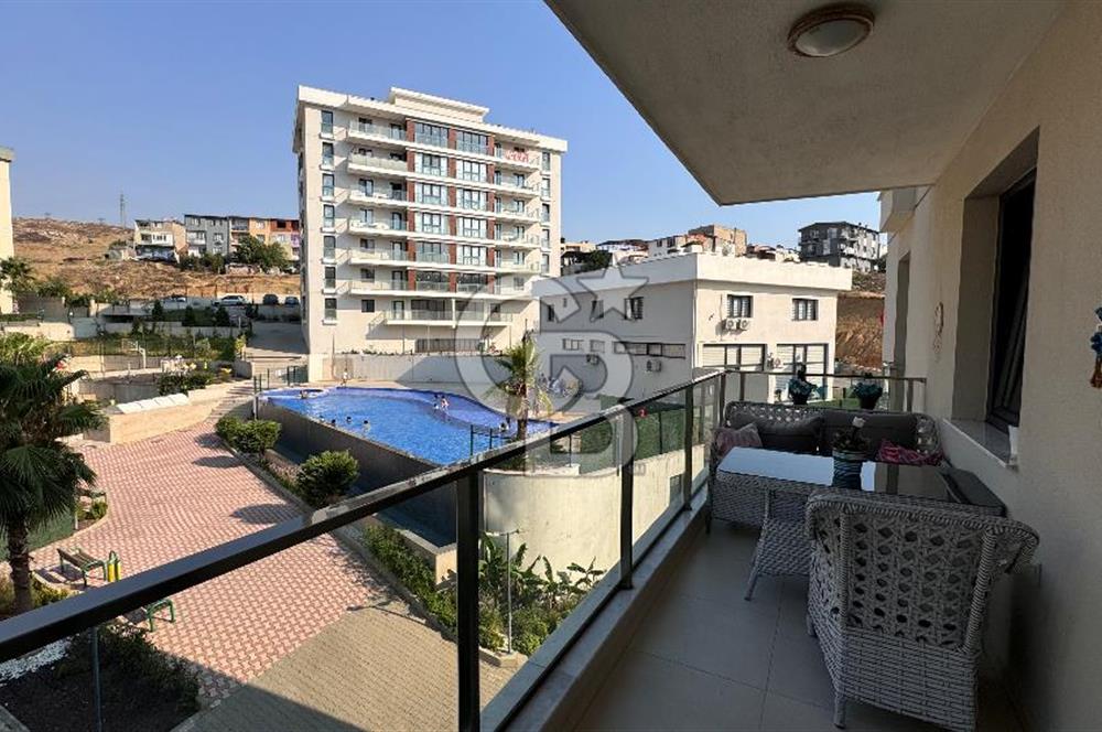 VİZYON 35 SİTESİNDE HAVUZ CEPHELİ 3+1 SATILIK DAİRE