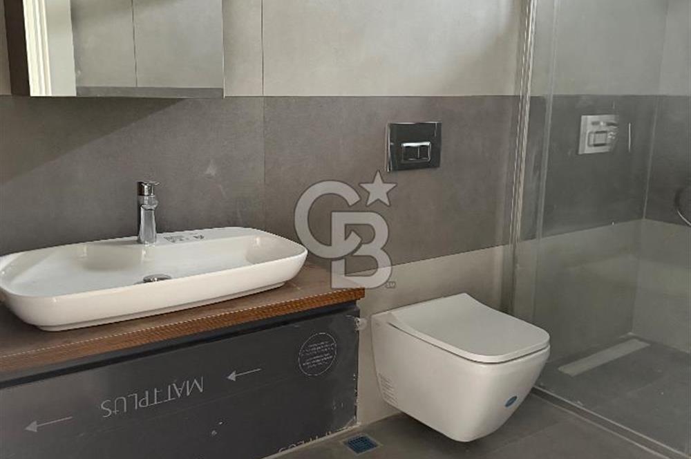 ZEKERİYAKÖY ÇARŞIYA YAKIN, BUTİK SİTEDE SIFIR 4+1 ÖZEL YAPIM TRİPLEX VİLLA