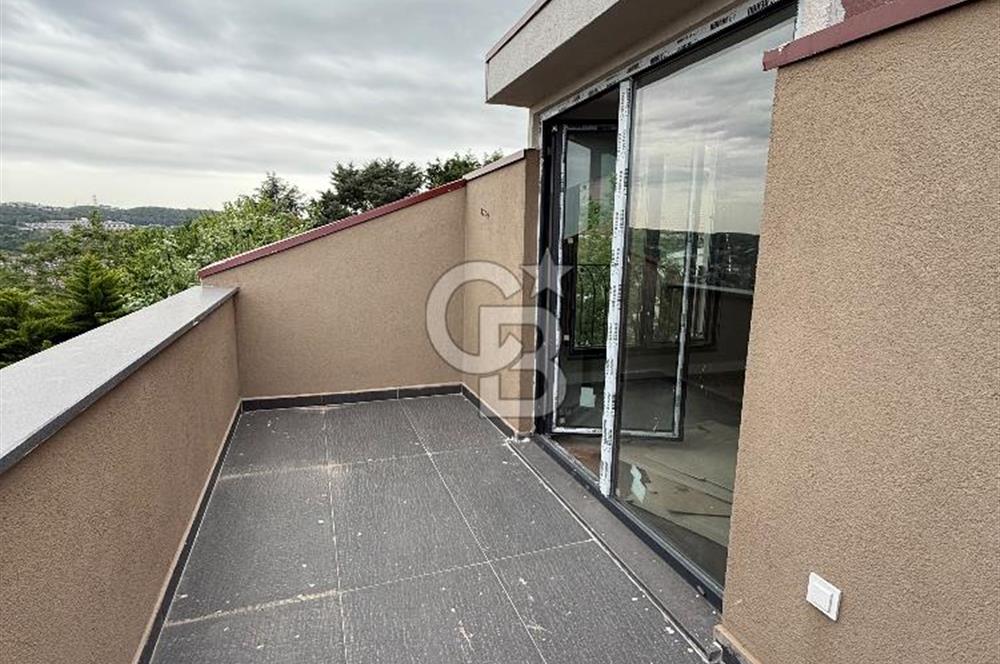ZEKERİYAKÖY ÇARŞIYA YAKIN, BUTİK SİTEDE SIFIR 4+1 ÖZEL YAPIM TRİPLEX VİLLA