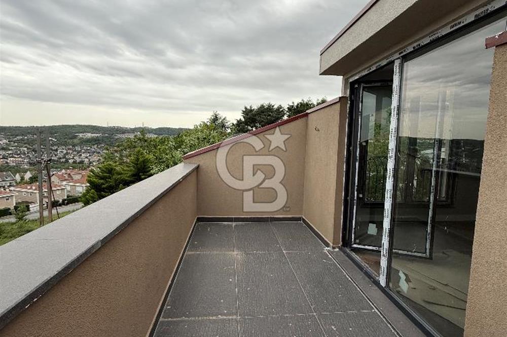 ZEKERİYAKÖY ÇARŞIYA YAKIN, BUTİK SİTEDE SIFIR 4+1 ÖZEL YAPIM TRİPLEX VİLLA