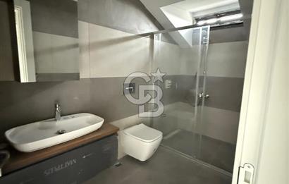ZEKERİYAKÖY ÇARŞIYA YAKIN, BUTİK SİTEDE SIFIR 4+1 ÖZEL YAPIM TRİPLEX VİLLA