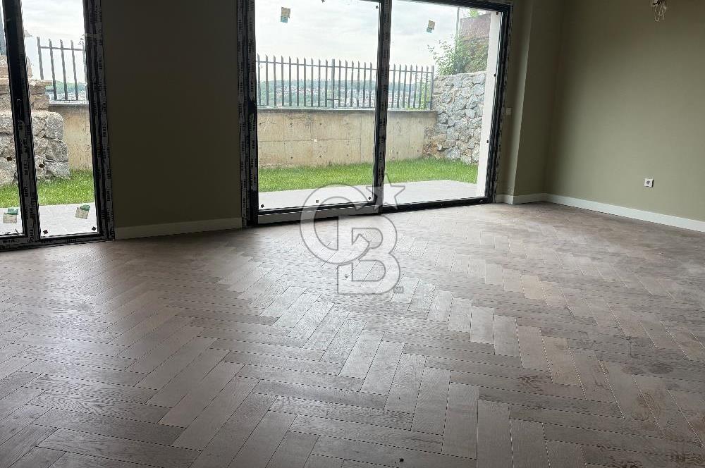 ZEKERİYAKÖY ÇARŞIYA YAKIN, BUTİK SİTEDE SIFIR 4+1 ÖZEL YAPIM TRİPLEX VİLLA