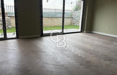 ZEKERİYAKÖY ÇARŞIYA YAKIN, BUTİK SİTEDE SIFIR 4+1 ÖZEL YAPIM TRİPLEX VİLLA
