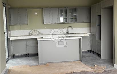 ZEKERİYAKÖY ÇARŞIYA YAKIN, BUTİK SİTEDE SIFIR 4+1 ÖZEL YAPIM TRİPLEX VİLLA