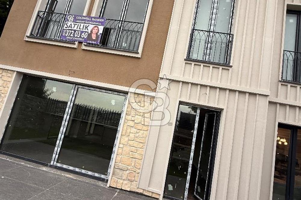 ZEKERİYAKÖY ÇARŞIYA YAKIN, BUTİK SİTEDE SIFIR 4+1 ÖZEL YAPIM TRİPLEX VİLLA