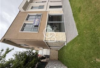 ZEKERİYAKÖY ÇARŞIYA YAKIN, BUTİK SİTEDE SIFIR 4+1 ÖZEL YAPIM TRİPLEX VİLLA