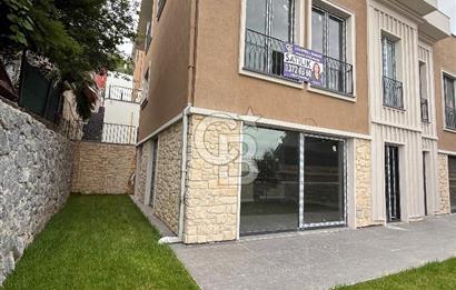 ZEKERİYAKÖY ÇARŞIYA YAKIN, BUTİK SİTEDE SIFIR 4+1 ÖZEL YAPIM TRİPLEX VİLLA