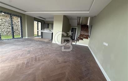 ZEKERİYAKÖY ÇARŞIYA YAKIN, BUTİK SİTEDE SIFIR 4+1 ÖZEL YAPIM TRİPLEX VİLLA