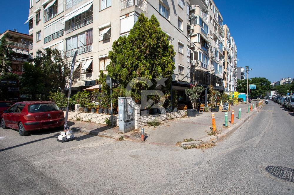 Karşıyaka Bahriye Üçok Mh.Muhteşem Lokasyonda Devren Kiralık Dükkan