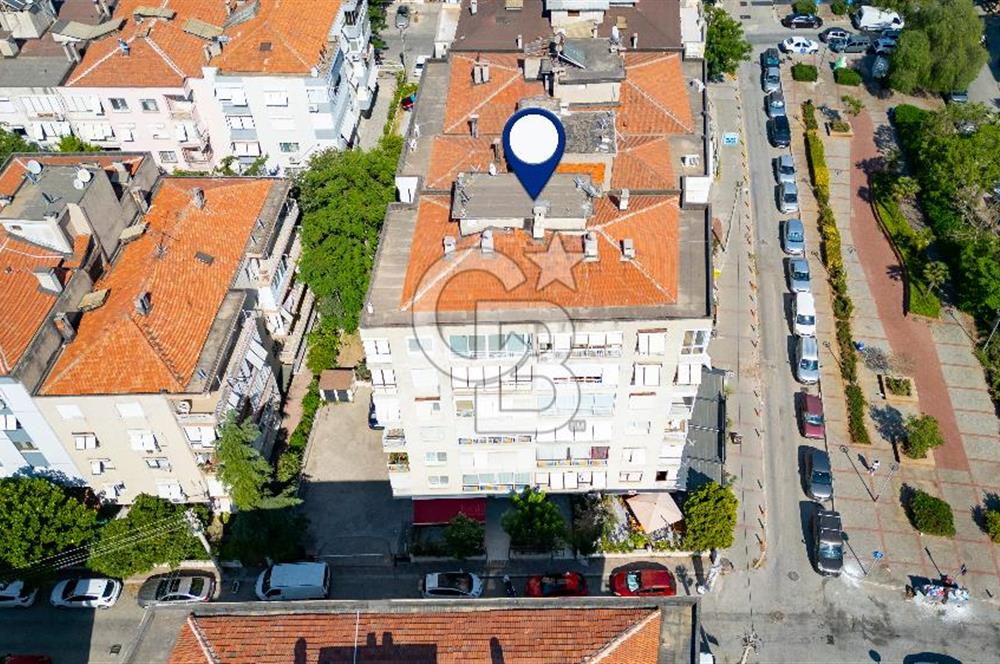 Karşıyaka Bahriye Üçok Mh.Muhteşem Lokasyonda Devren Kiralık Dükkan