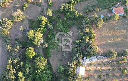 ÇANAKKALE MERKEZ KÖY SALİHLER 560 M² KÖYE YAKIN SATILIK ARAZİ