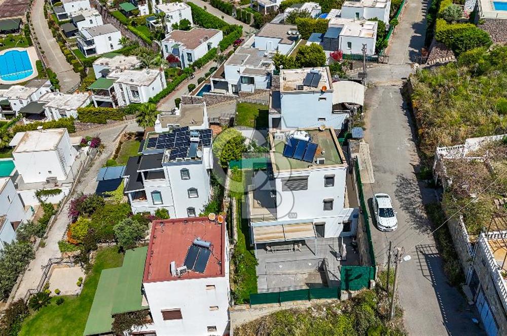 Bodrum Kadıkalesi Mevkii Satılık Deniz Manzaralı Müstakil Villa