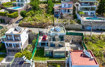 Bodrum Kadıkalesi Mevkii Satılık Deniz Manzaralı Müstakil Villa