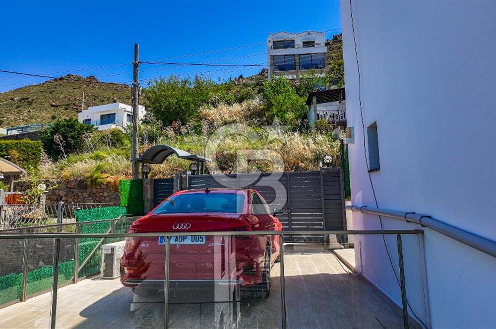 Bodrum Kadıkalesi Mevkii Satılık Deniz Manzaralı Müstakil Villa