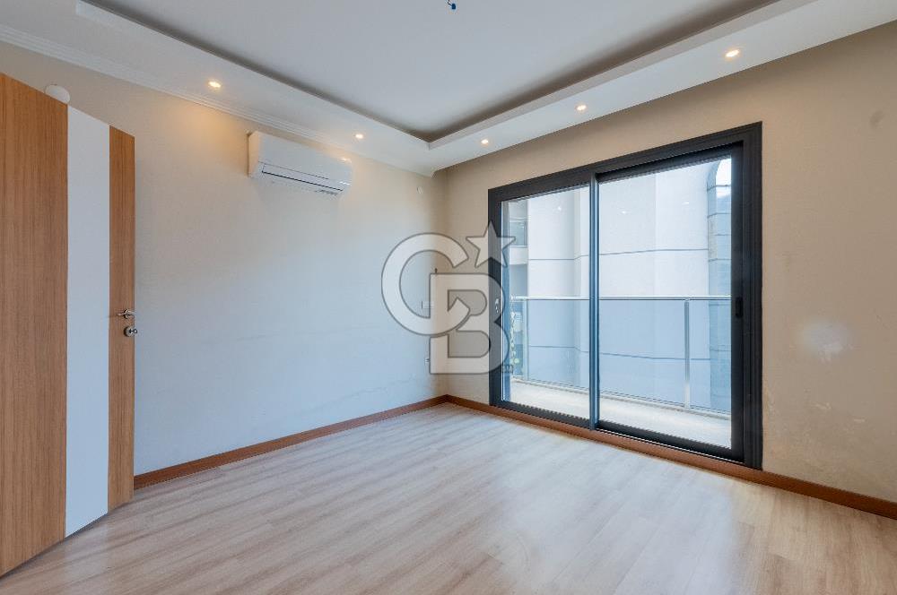 Bayraklıda Satılık 3+1 Boş Daire