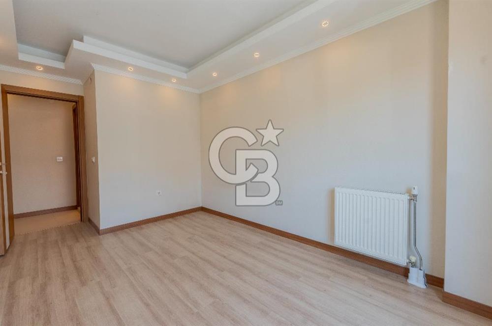 Bayraklıda Satılık 3+1 Boş Daire