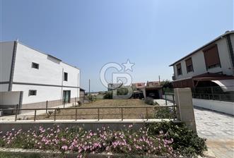 LAPSEKİ ÇARDAK EMEK TATİL SİTESİNDE SATILIK ARSA