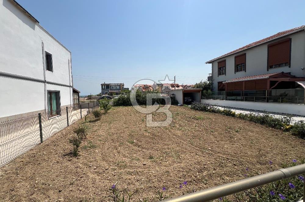 LAPSEKİ ÇARDAK EMEK TATİL SİTESİNDE SATILIK ARSA