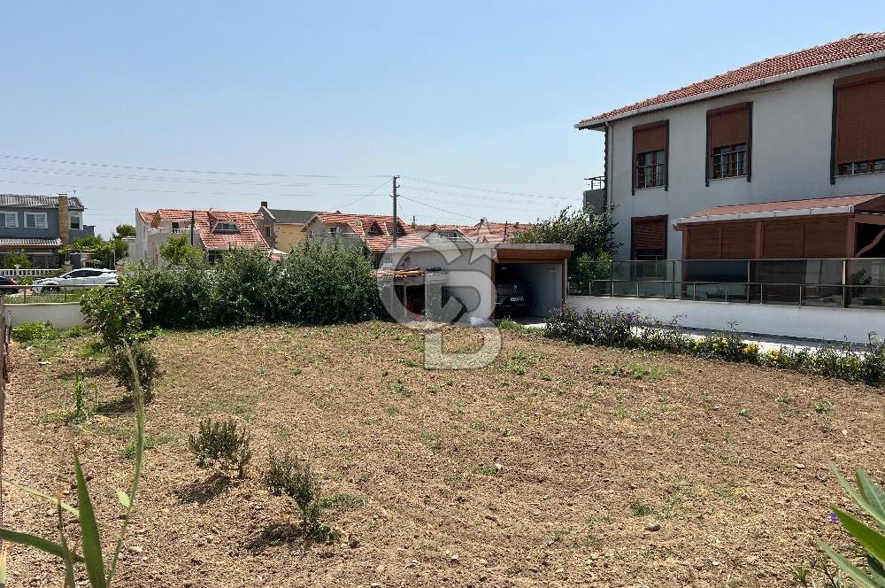 LAPSEKİ ÇARDAK EMEK TATİL SİTESİNDE SATILIK ARSA