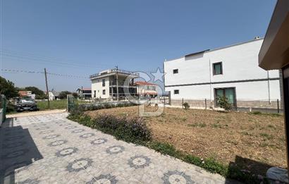 LAPSEKİ ÇARDAK EMEK TATİL SİTESİNDE SATILIK ARSA