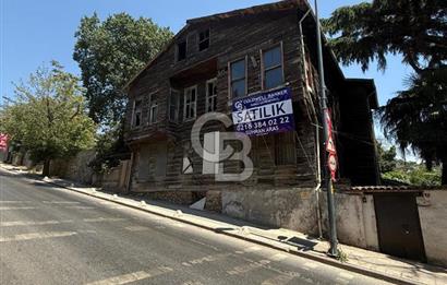 ÜSKÜDAR KISIKLI'DA MUHTEŞEM KONUMDA SATILIK KÖŞK