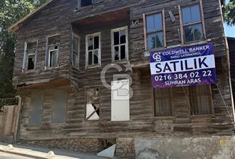 ÜSKÜDAR KISIKLI'DA MUHTEŞEM KONUMDA SATILIK KÖŞK