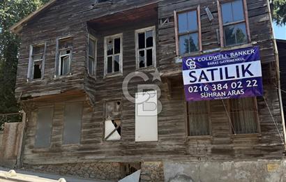 ÜSKÜDAR KISIKLI'DA MUHTEŞEM KONUMDA SATILIK KÖŞK