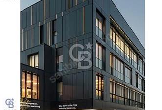 CB CLASS ÖZLÜCE'DE 4 KATLI TİCARİ BİNA