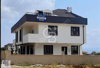 CB CLASS YENİCE MAHALLESİNDE MÜSTAKİL BAHÇELİ 220 m² EV