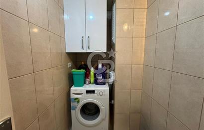 Bornova Royal O. Akbulut Sitesi'nde Havuzlu 3+1 Satılık Daire