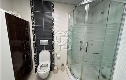 Bornova Royal O. Akbulut Sitesi'nde Havuzlu 3+1 Satılık Daire