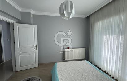 Bornova Royal O. Akbulut Sitesi'nde Havuzlu 3+1 Satılık Daire