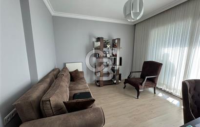 Bornova Royal O. Akbulut Sitesi'nde Havuzlu 3+1 Satılık Daire