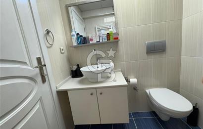 Bornova Royal O. Akbulut Sitesi'nde Havuzlu 3+1 Satılık Daire