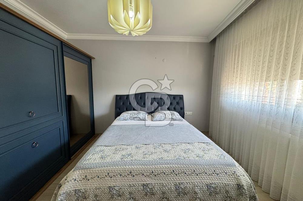 Bornova Royal O. Akbulut Sitesi'nde Havuzlu 3+1 Satılık Daire