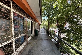 Atatürk Oto Sanayi 1. Kısımda Kiralık Dükkan 