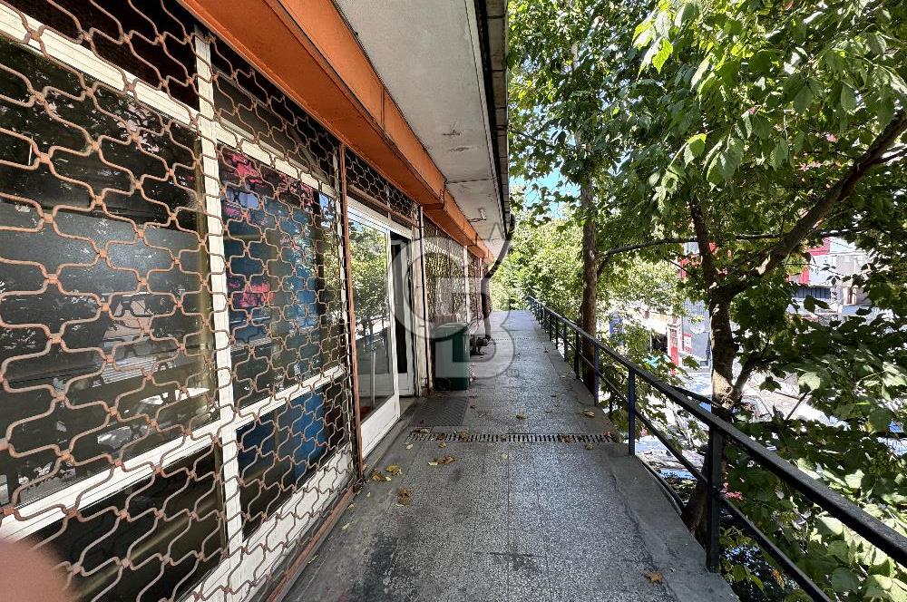 Atatürk Oto Sanayi 1. Kısımda Kiralık Dükkan 