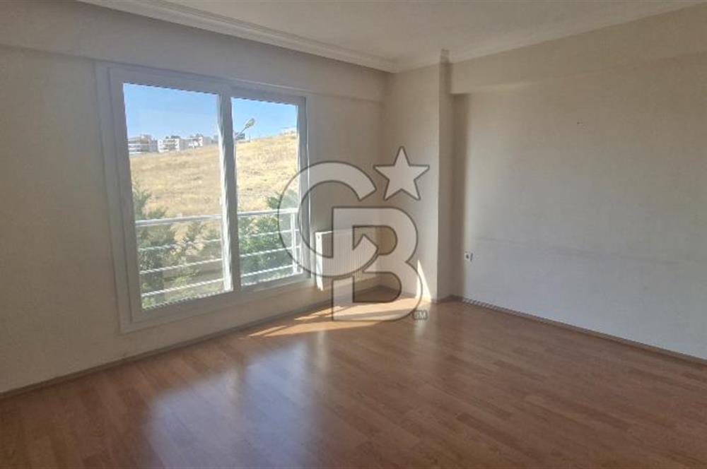 ÇİĞLİ ESENTEPE HAVUZ VE PANAROMIK DENİZ MANZARALI KİRALIK 3+1 DAİRE 