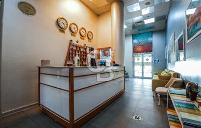FİNANS MERKEZİ, HASTANELER VE PLAZALAR BÖLGESİNDE DEVREN OTEL